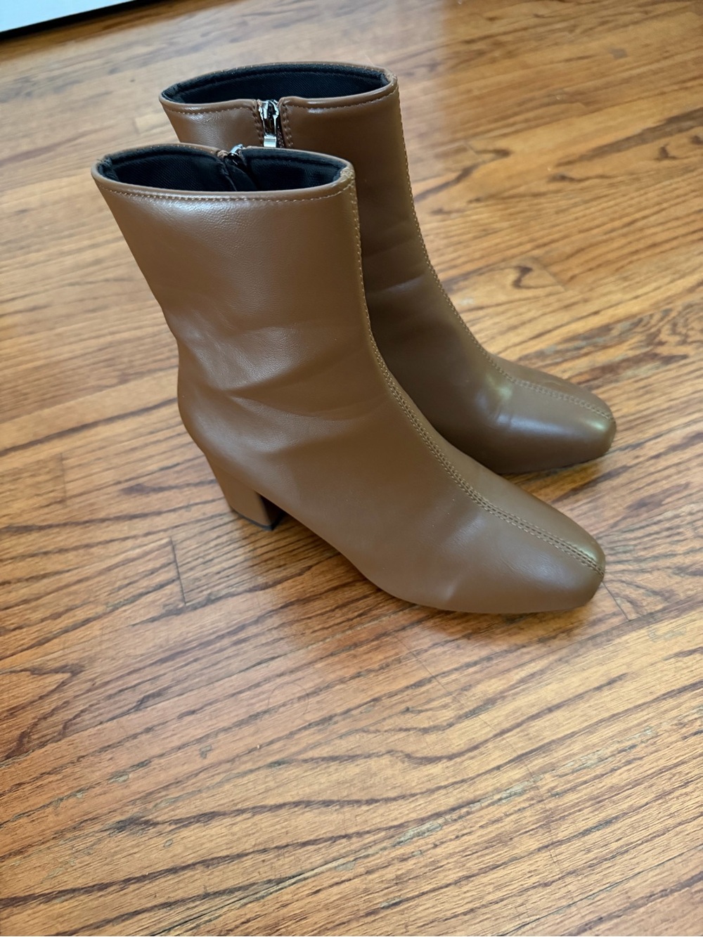 Chic Tan Faux Leather Block Heel Boots 
Square Toe Ankle Booties